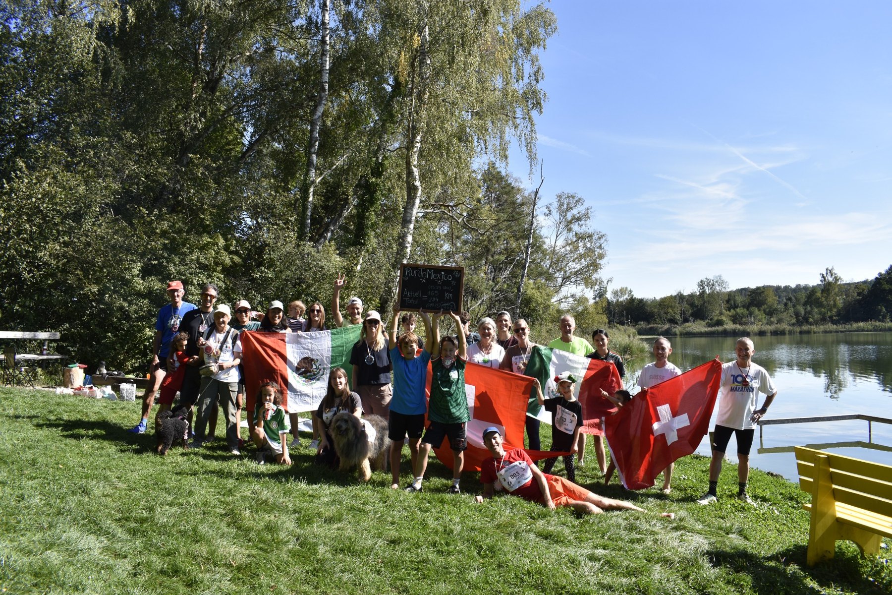 RunToMexico Gruppe am Nussbaumersee nach dem Lauf